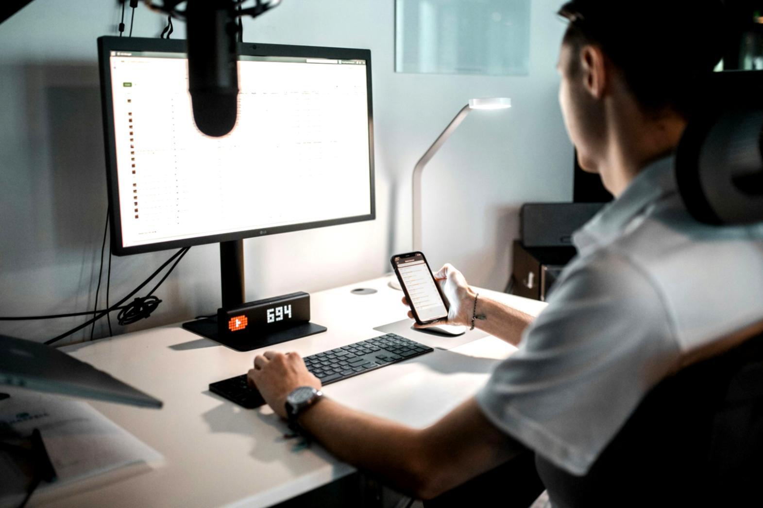 Financial planning session with corentivolix budgeting platform interface